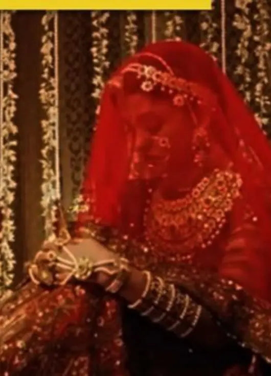 When Aishwarya Rai Bachchan Wore 200 Kg Of Real Gold For This Movie