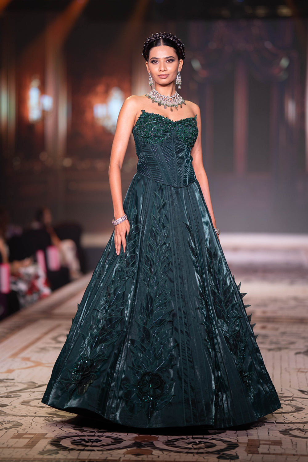 Mastani Emerald Set by Neeta Lulla view 3