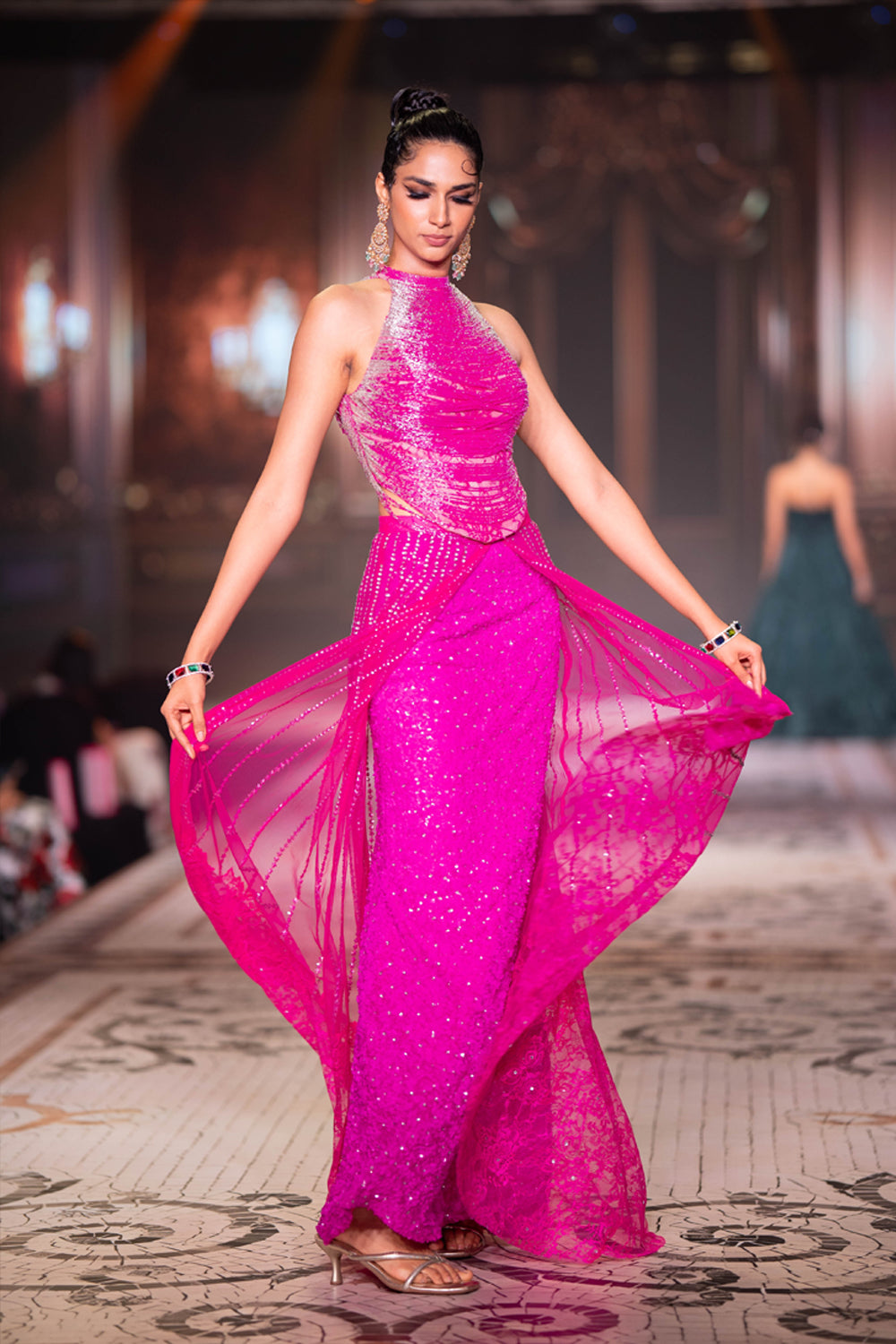 Kareena by Neeta Lulla view 3