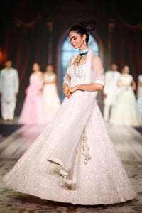 Meera by Neeta Lulla view 4